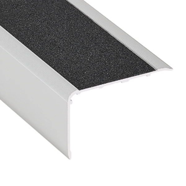 Nez De Marche Alu Incolore Bord Sifflet 68 X 43 Mm Longueur 3 Mètres 5 Nez De Marche Alu Incolore Bord Sifflet 68 X 43 Mm Longueur 3 Mètres – Image 3