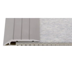 Arrêt Lino Alu Incolore Largeur 30 Mm Longueur 2.70 M - Pré-percé -Magasin D'Outils Pour La Maison Élégant 1908s