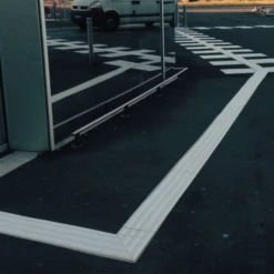 Bande De Guidage 220x1000mm - Blanc - Rail Exteline Adhésivé Extérieur -Magasin D'Outils Pour La Maison Élégant dalle podotactile