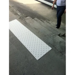 Dalle Podotactile Exteline Adhésive Pour Extérieur Blanche Dimensions 820x400 Mm épaisseur 7 Mm Romus 4205 -Magasin D'Outils Pour La Maison Élégant p184848 pic