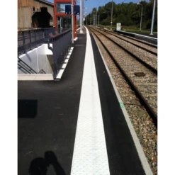 Dalle Podotactile Extérieur à Coller Blanche 820x400 Mm Romus 4220 -Magasin D'Outils Pour La Maison Élégant p184848 pic1